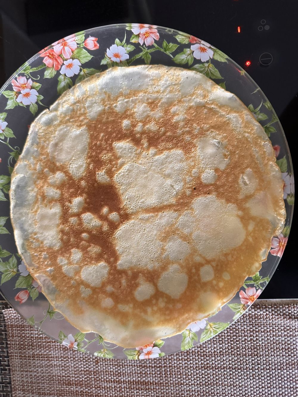 жареные блины из рецепта "Блины с мясной начинкой из говяжьего фарша для большой семьи"